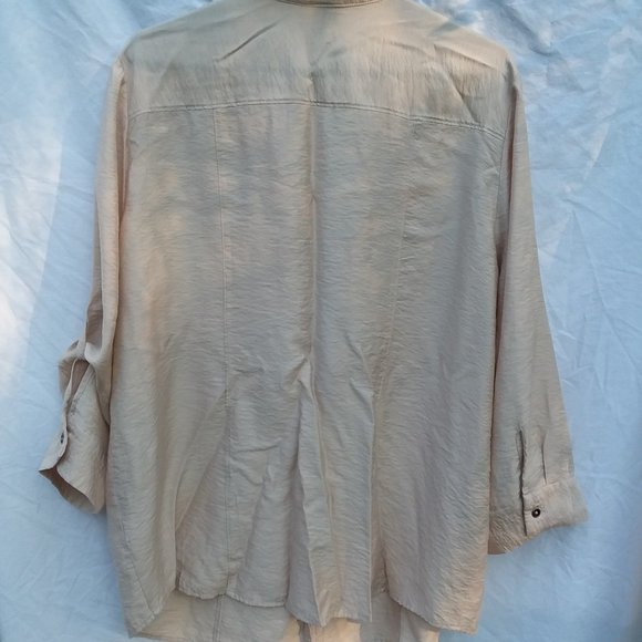 Blouse Roz & Ali Button Down with Tab Sleeve Taupe Size 1X - Picture 3 of 5